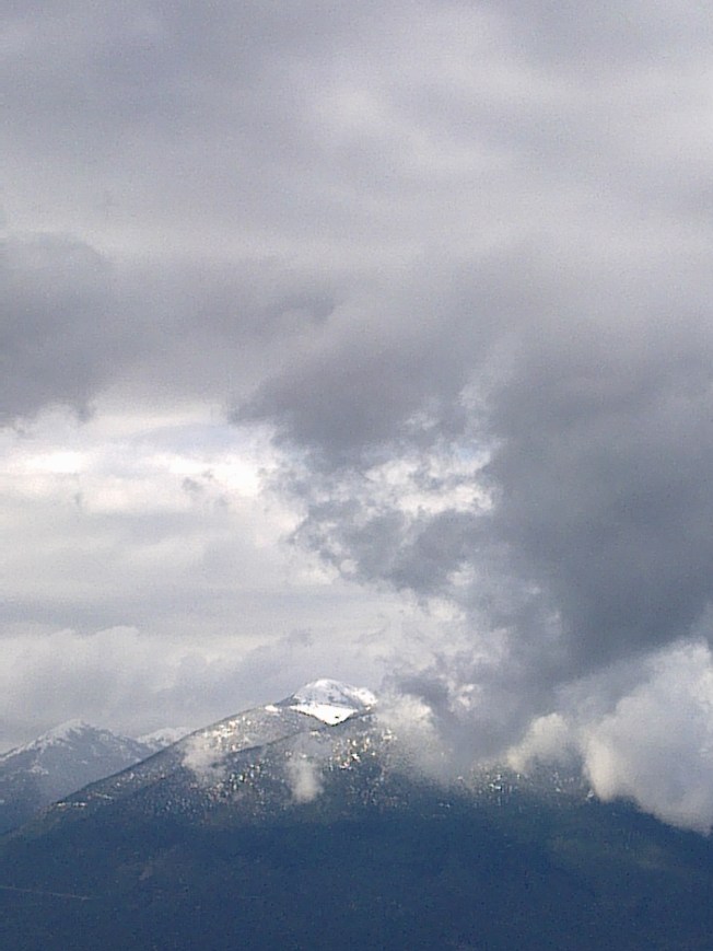 A WINTERFELT MOUNTAIN